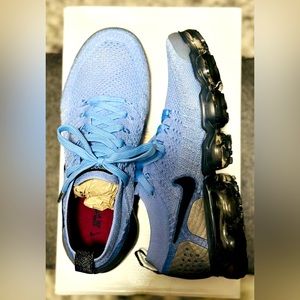 NEW Women’s Nike vapormax flyknit